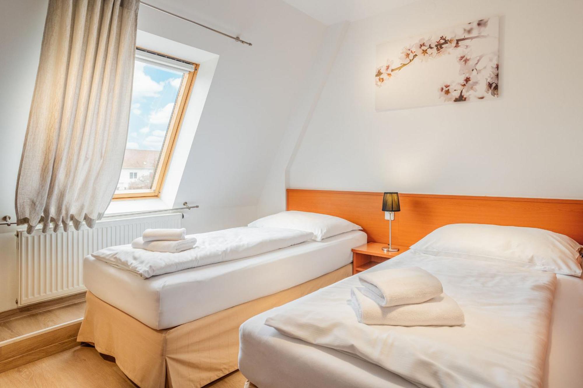 Wine Wellness Hotel Amande Hustopeče Eksteriør billede